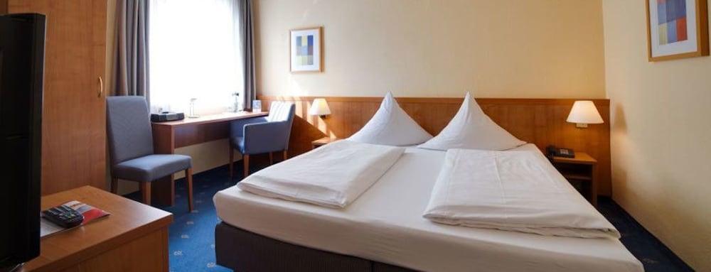 באד אייבלינג Hotel Johannisbad מראה חיצוני תמונה